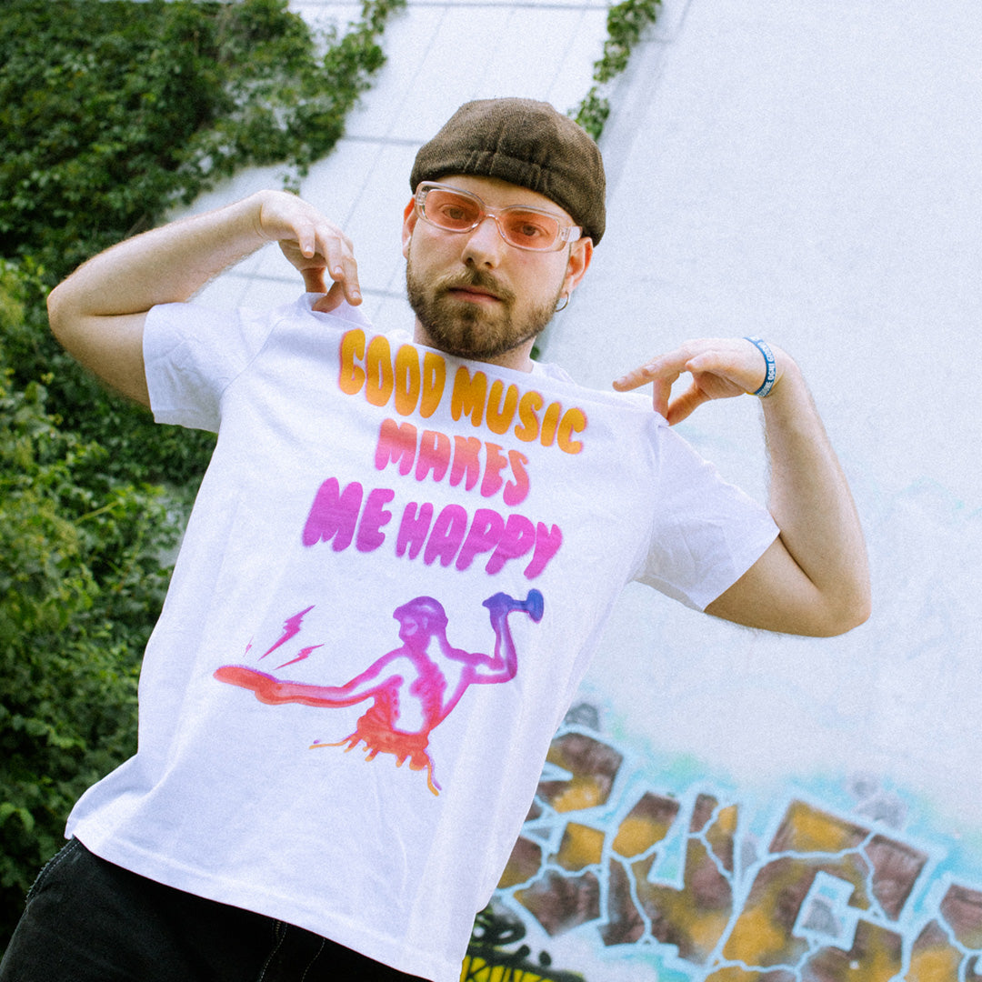 Music Makes Me Happy - Shirt
