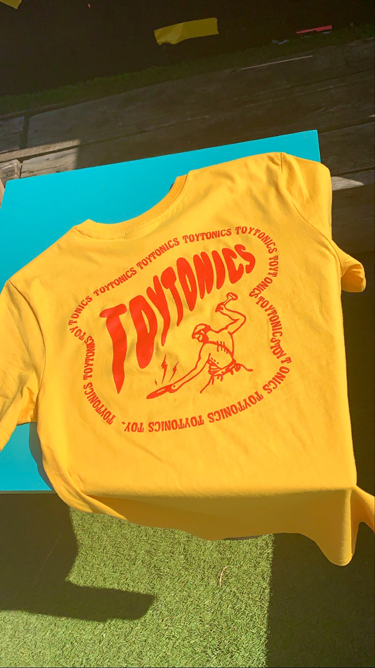 Wobble shirt yellow - Limited to 150
