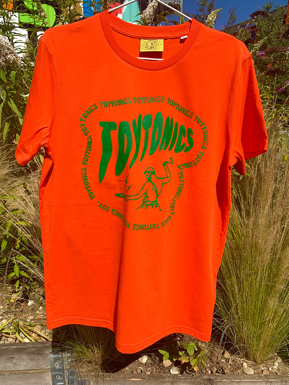 Wobble shirt orange – Limited to 150