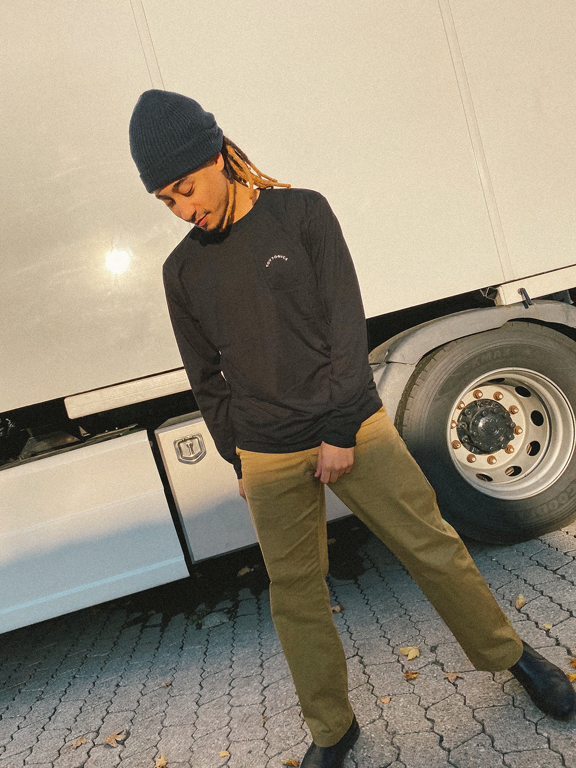 Toy Tonics Longsleeve - Black